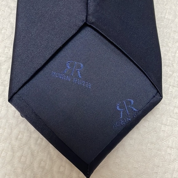 Robin Ruth Black With Red Sports Car—Lamborghini? Silk Tie—Great Condition! - Picture 8 of 8